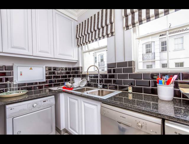 3 BEDROOM TOWNHOUSE TO LET IN BRYANSTON